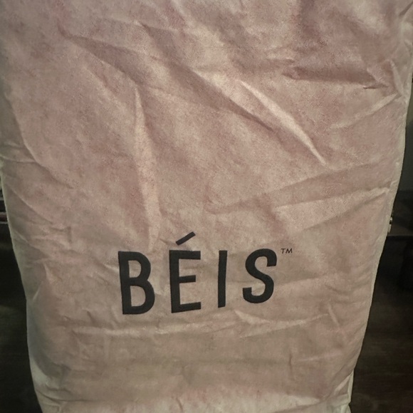 Beis Barbie Carry On - Picture 4 of 5